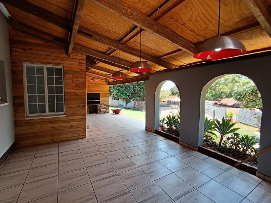 4 Bedroom Property for Sale in Protea Park North West